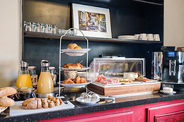 Hotel The Originals La Ferme Blanche Lille Nord