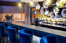 Kyriad Prestige Hôtel & SPA Amiens Poulainville