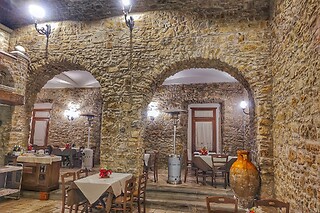 Soggiorno di una notte tra gusto e relax presso Palazzo Iaquinta in provincia di Salerno