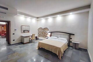 Soggiorno di una notte tra gusto e relax presso Palazzo Iaquinta in provincia di Salerno