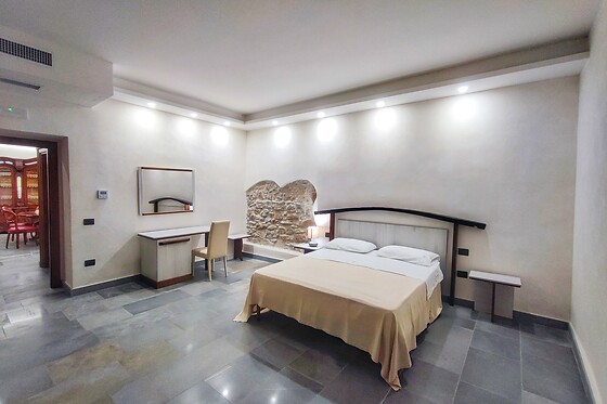 Soggiorno di una notte tra gusto e relax presso Palazzo Iaquinta in provincia di Salerno