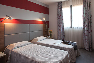 Soggiorno di una notte con colazione presso Hotel Del Parco in provincia di Pavia