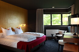 The Seven Hotel****
