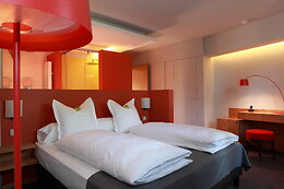 The Seven Hotel****