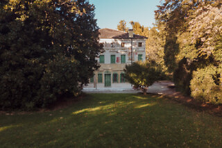 Degustazione di vini o aperitivo presso l’Agriturismo Rechsteiner in provincia di Treviso