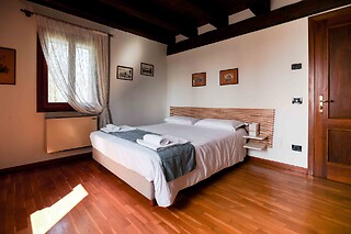 Soggiorno di una notte con degustazione di vini presso l'agriturismo Rechsteiner in provincia di Treviso