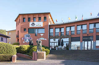 Soggiorno gastronomico di due notti con una cena presso Lake Como Golf Hotel in provincia di Como