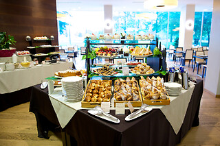 Soggiorno di due notti con colazioni presso Best Western Plus The Hub Hotel a Milano