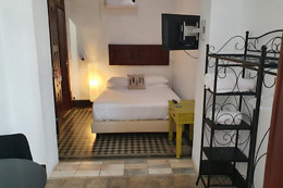Urban Suites Terrace & Bar