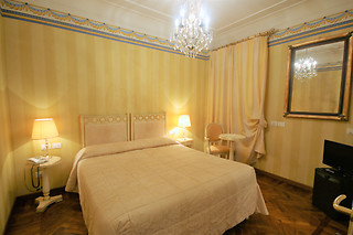 Soggiorno di una notte con gustosa cena presso l'Albergo Ristorante Tre Pozzi in provincia di Parma
