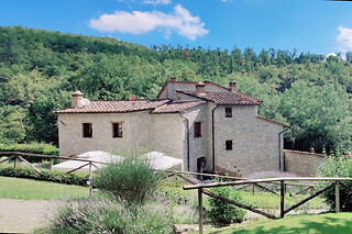 Soggiorno da sogno di due notti tra gusto e relax presso Hotel Relais Le Pozze di Lecchi in provincia di Siena
