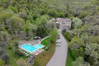 Soggiorno da sogno di due notti tra gusto e relax presso Hotel Relais Le Pozze di Lecchi in provincia di Siena