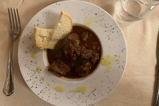 Soggiorno da sogno di due notti tra gusto e relax presso Hotel Relais Le Pozze di Lecchi in provincia di Siena