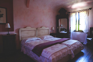 Soggiorno di due notti tra gusto e relax presso Relais I Castagnoni in provincia di Alessandria