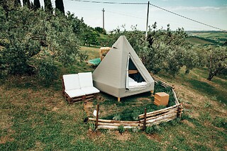 Soggiorno di una notte in Tipì al Glamping La Lodola in provincia di Livorno