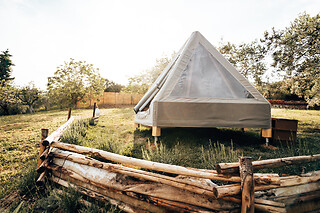 Soggiorno di una notte in Tipì al Glamping La Lodola in provincia di Livorno