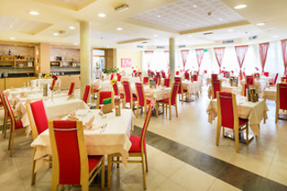 Soggiorno di una notte con cena al Bio Hotel Elite in provincia di Trento