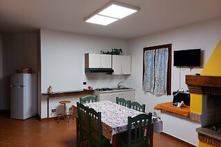 Soggiorno in famiglia di una notte con prima colazione presso il Residence Tenuta Gambalonga a Cavalcaressa sui Colli Euganei