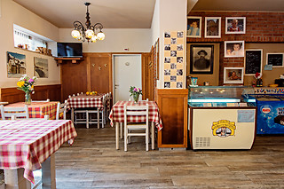 Soggiorno di una notte con colazione all'Hotel Ristorante Moderno in provincia di Bergamo
