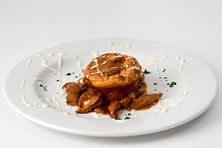 Pranzo o cena presso Ristorante Cielo e Vino in provincia di Milano