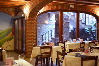 Una cena presso la Taverna dei Sapori a Monza
