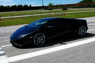 Alla guida di una Lamborghini Huracàn 610CV presso il Motodromo di Castelletto di Branduzzo
