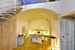Palazzo Castriota Scanderberg