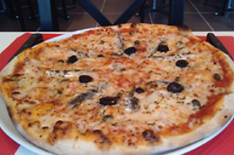 Gusto Pizza