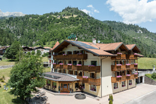 Soggiorno di due notti con colazione e accesso alla spa privata di 1h in provincia di Trento