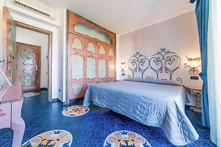 Soggiorno benessere di una notte con colazione, cena e massaggio presso Hotel Terme Don Pepe - Ischia a Lacco Ameno in provincia di Napoli