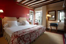 HOTEL CHURRUT