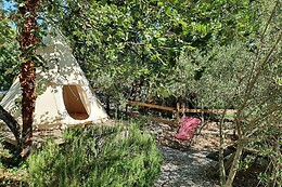Les Roulottes et Cabanes de Saint-Cerice