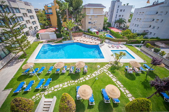 HOTEL ATENEA PARK SUITES-APARTAMENTS - photo 2