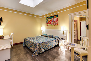 Soggiorno di due notti con colazioni presso Cervara Park Hotel a Roma