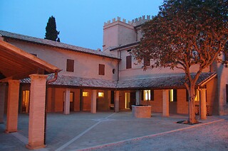 Soggiorno enogastronomico di una notte presso Castello Montegiove in provincia di Pesaro e Urbino