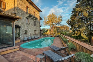 Soggiorno di una notte con colazione presso Relais La Fattoria in provincia di Perugia