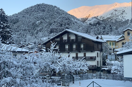 Soggiorno di una notte tra gusto e relax presso Albergo Aurora in provincia di Bergamo