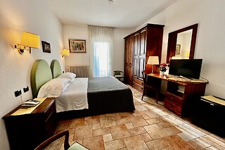 Soggiorno di una notte tra gusto e relax presso Albergo Aurora in provincia di Bergamo