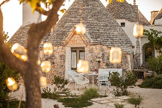 Insolito soggiorno di una notte in trullo con aperitivo presso Trulli18cinquantanove a Cisternino
