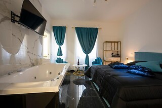 Soggiorno benessere di una notte con vasca idromassaggio presso Jacuzzi Rooms Vatican Museum a Roma
