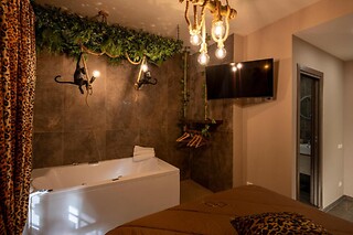 Soggiorno benessere di una notte con vasca idromassaggio presso Jacuzzi Rooms Vatican Museum a Roma