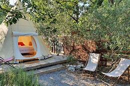 Les Roulottes et Cabanes de Saint-Cerice