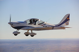 MYDAIR ESCUELA DE VUELO