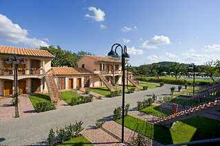 Accesso Spa completa per due persone presso il Villaggio Le Querce sulla Maremma Toscana