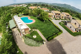 Accesso Spa completa per due persone presso il Villaggio Le Querce sulla Maremma Toscana