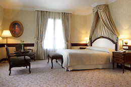 HOTEL CANDIDO
