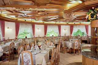 Cena per due presso Hotel Panorama Wellness & Resort a Malosco, in Trentino Alto Adige