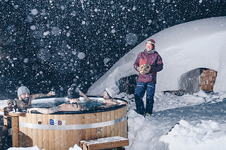 Soggiorno gastronomico e benessere di una notte con colazione ed escursione presso Mountainigloo a Campo Tures in provincia di Bolzano