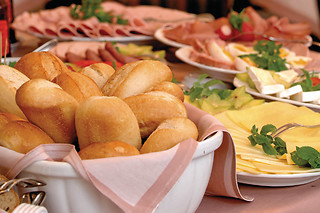 Pranzo o cena per 2 persone all'Hotel Toscana Verde in provincia di Arezzo