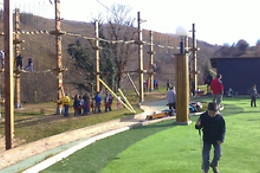 CABUERNIAVENTURA PARQUE MULTIAVENTURA Y ALBERGUE